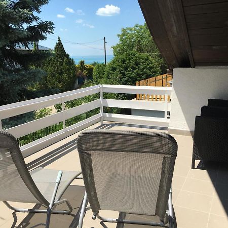Nefelejcs Apartman Balatonvilagos Exterior photo